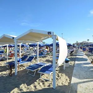 - Enjoy Your Summer -beach Village Incluso 2*, Riccione Włochy
